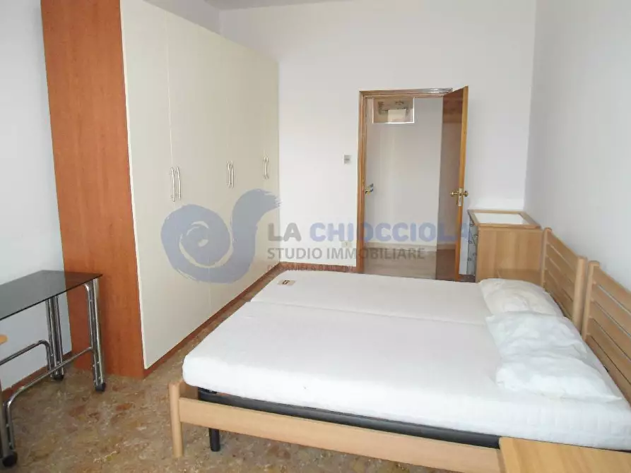 Immagine 10 di Trilocale in affitto  in via Valdossola a Bologna