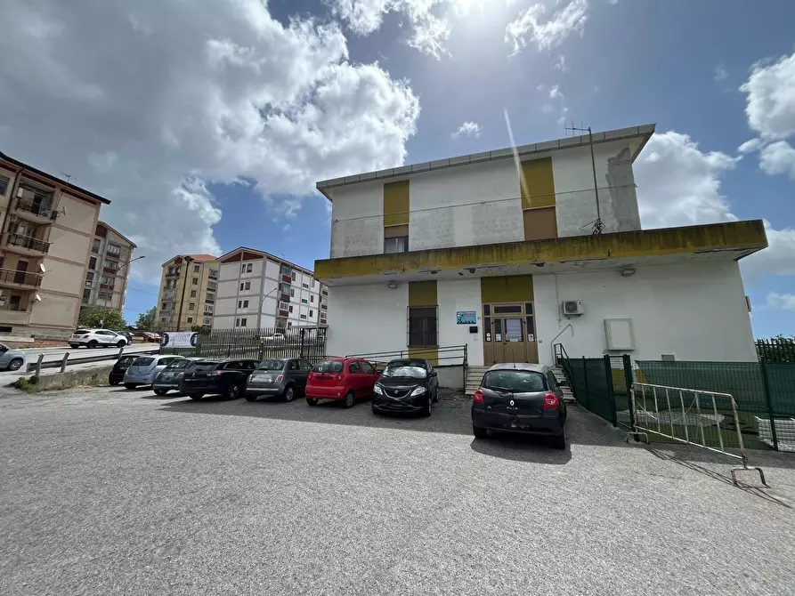 Immagine 5 di Palazzo in vendita  in Viale Tommaso Campanella 15 a Catanzaro