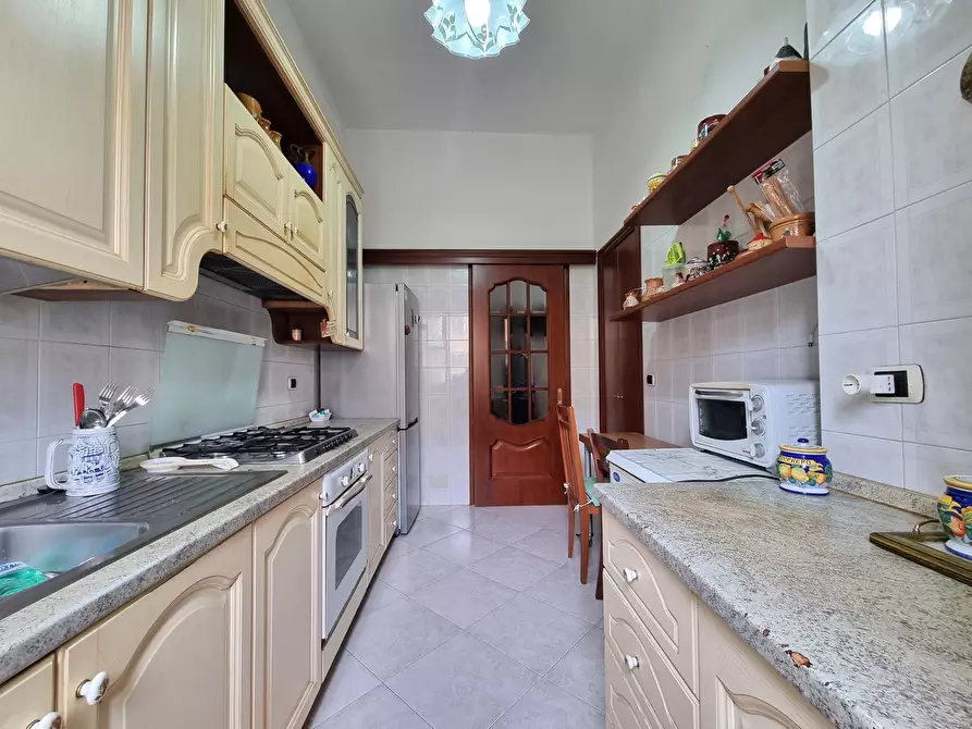 Immagine 6 di Trilocale in affitto  a Catanzaro