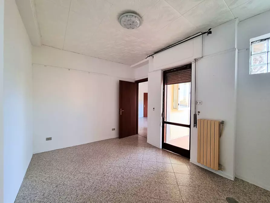 Immagine 11 di Quadrilocale in vendita  a Catanzaro