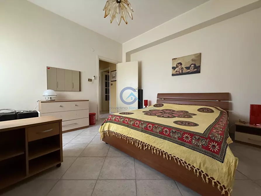 Immagine 3 di Trilocale in vendita  in Via Eraclea 36d a Catanzaro