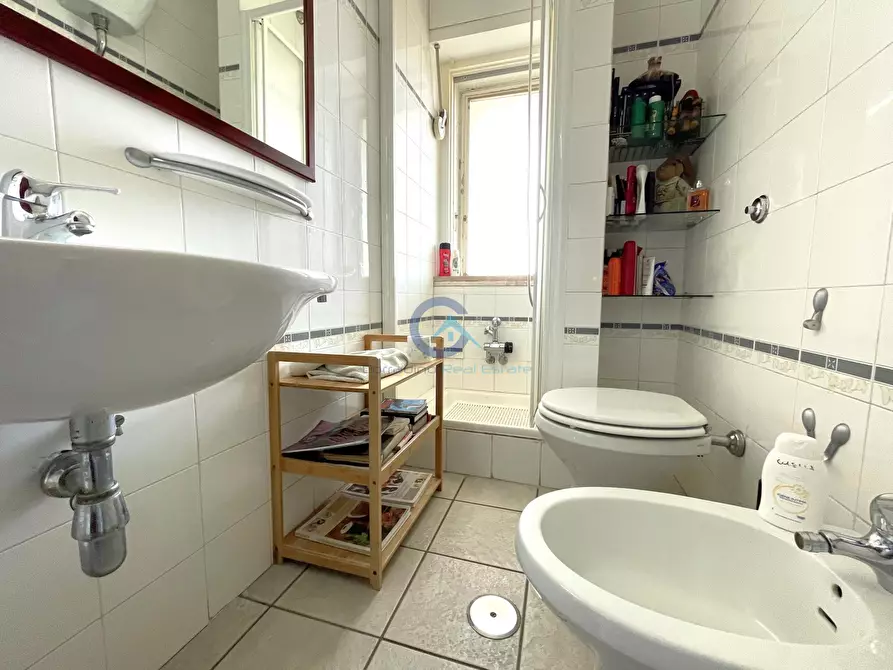 Immagine 11 di Quadrilocale in vendita  in Via Regina Madre 42 a Catanzaro