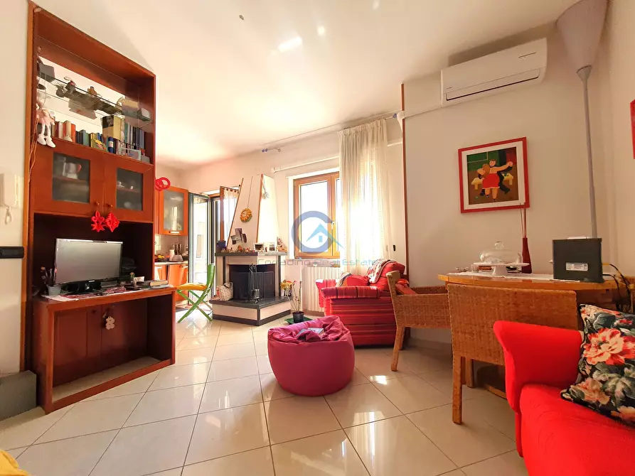 Immagine 2 di Trilocale in vendita  in Viale Cassiodoro 25 a Catanzaro