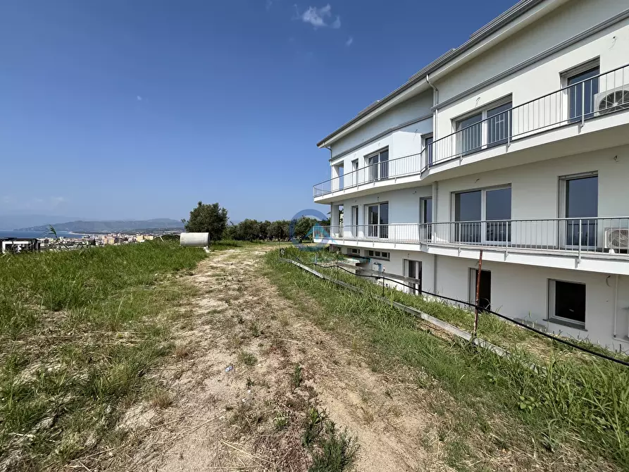 Immagine 18 di Trilocale in vendita  in Via Antonio Izzi de Falenta 11 a Catanzaro