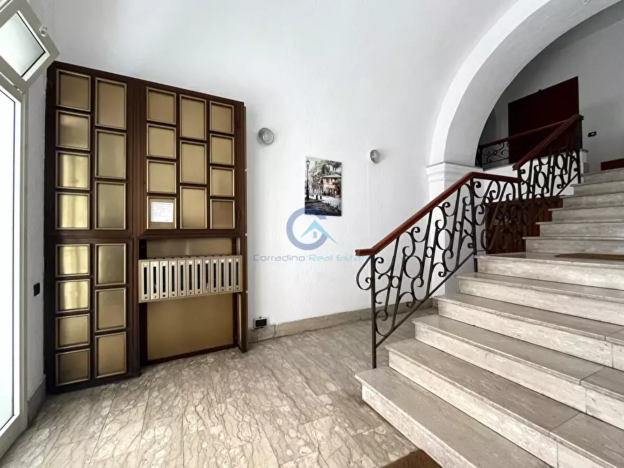 Immagine 12 di Ufficio in vendita  in Via Giuseppe Poerio 30 a Catanzaro