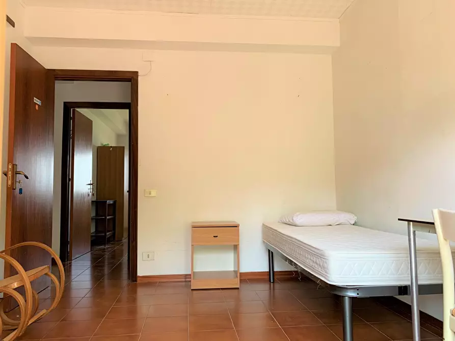 Immagine 3 di Stanza singola in affitto  a Catanzaro