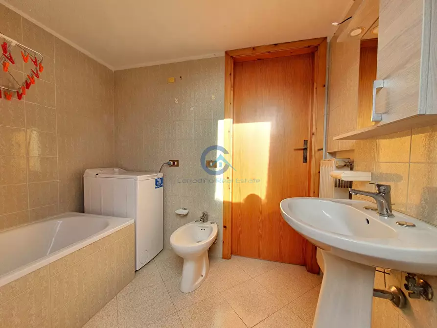 Immagine 12 di Trilocale in affitto  a Catanzaro