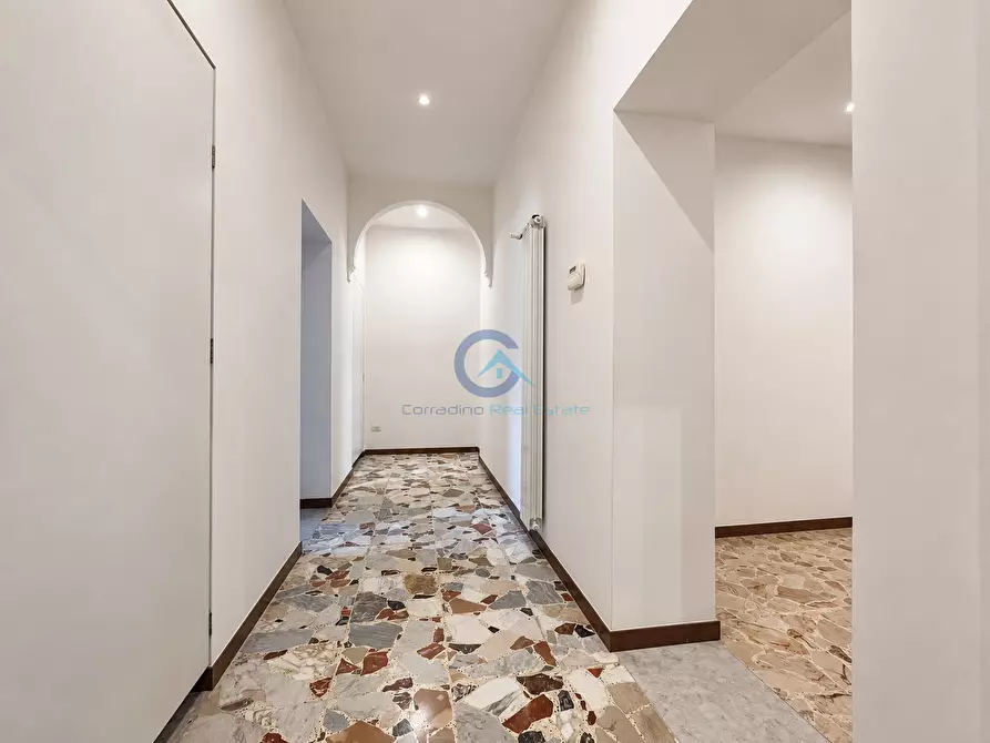 Immagine 3 di Casa indipendente in vendita  a Catanzaro