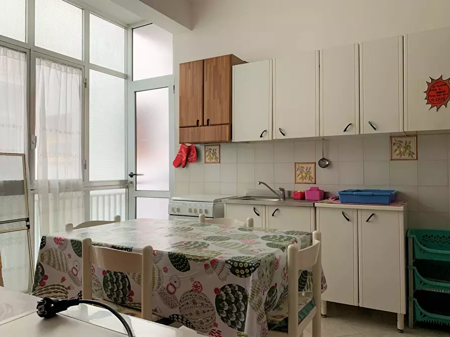 Immagine 7 di Stanza singola in affitto  a Catanzaro