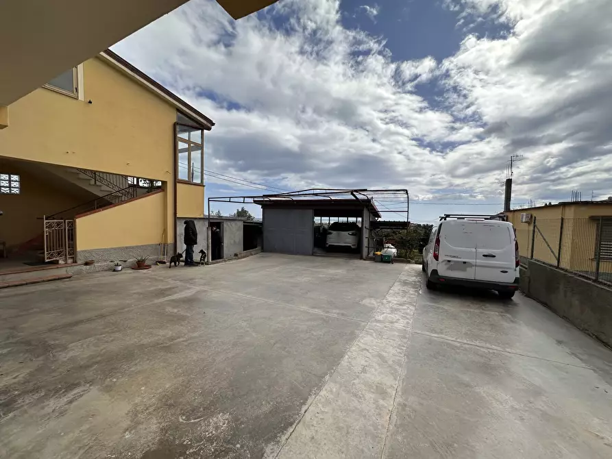 Immagine 17 di Rustico / casale in vendita  a Simeri Crichi