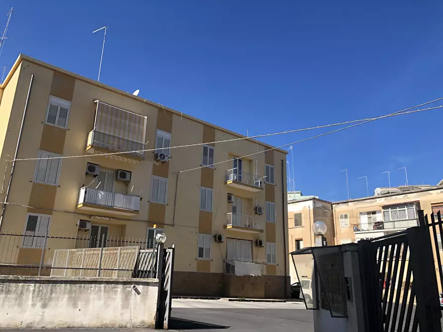 Immagine 1 di Bilocale in vendita  in VIA DIODORO SICULO a Siracusa