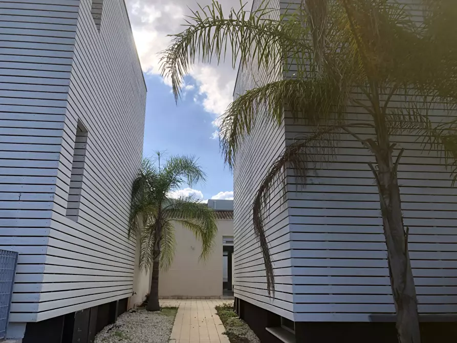 Immagine 16 di Villa in vendita  in VIA GELA a Siracusa