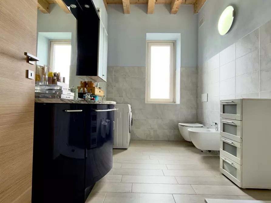 Immagine 13 di Trilocale in vendita  in Via Olmi a Chiari