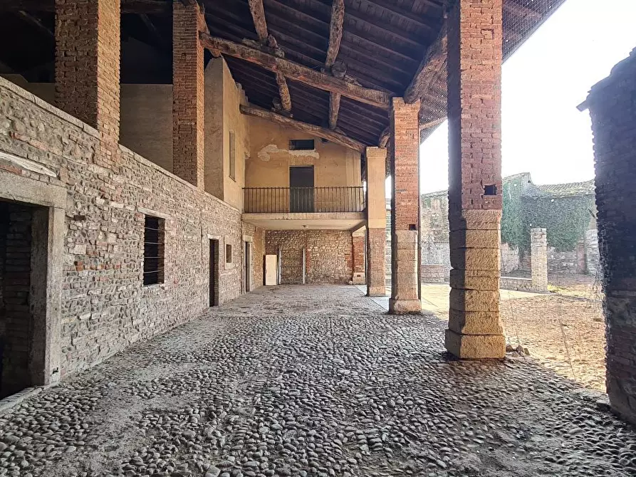 Immagine 2 di Rustico / casale in vendita  in Via Santissima 27 a Borgosatollo