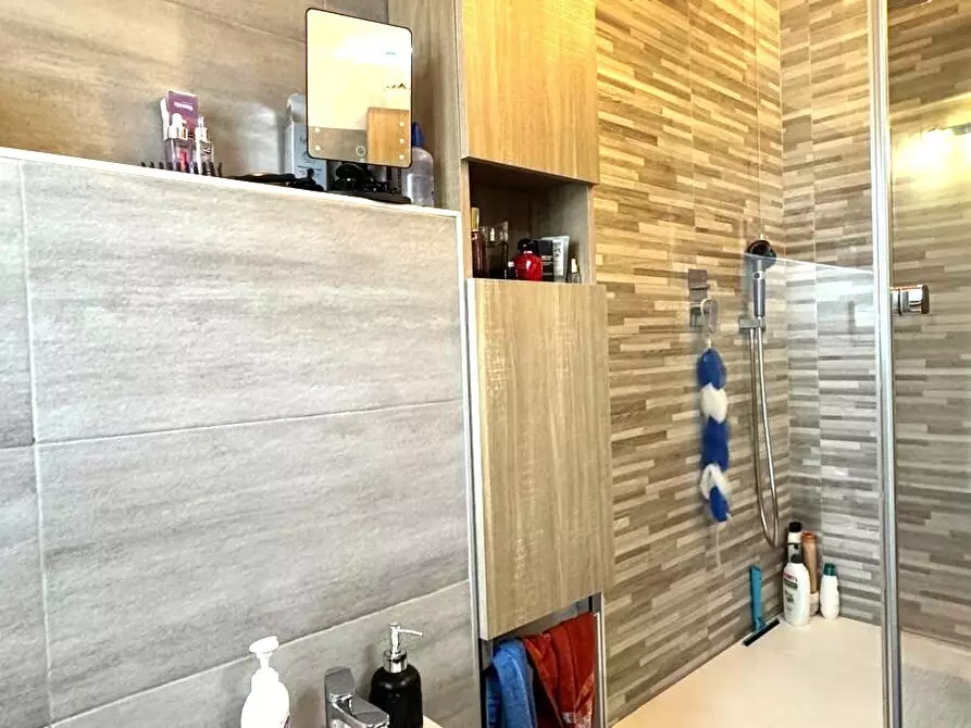 Immagine 17 di Quadrilocale in vendita  in Via Umberto I a Flero