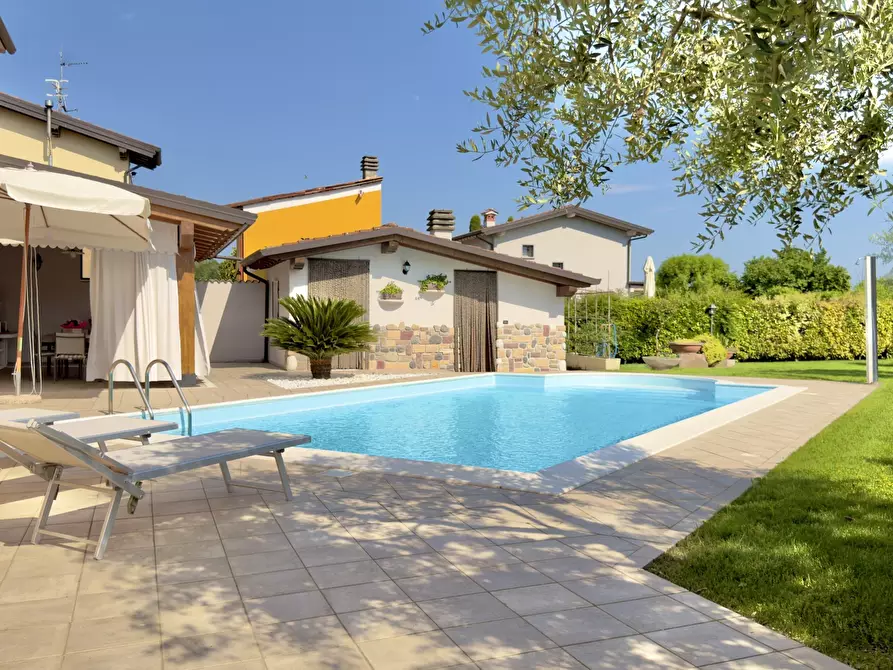 Immagine 6 di Rustico / casale in vendita  in Via Bolognina a Bedizzole