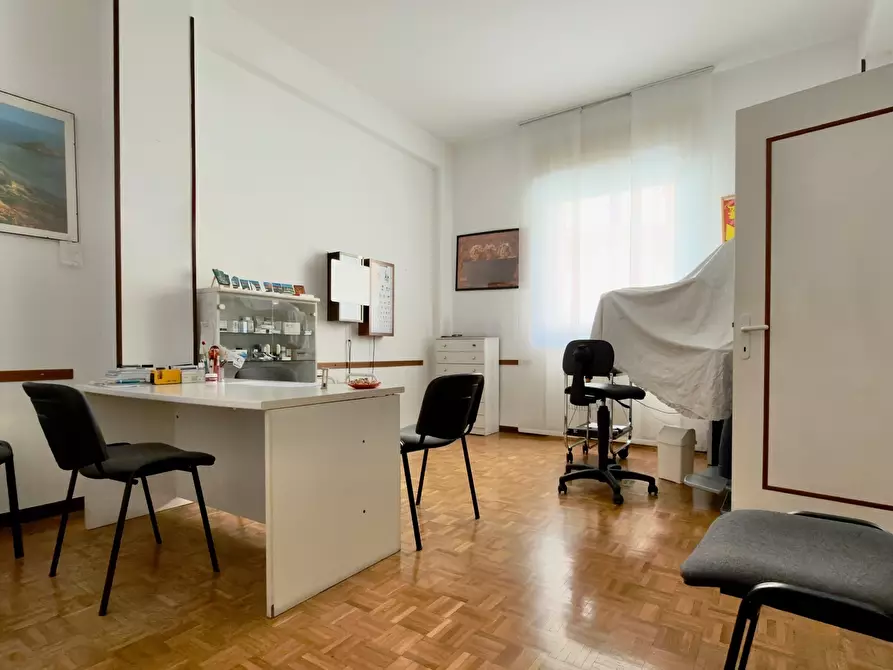Immagine 6 di Quadrilocale in vendita  in Via Agostino Bassi 8 a Brescia