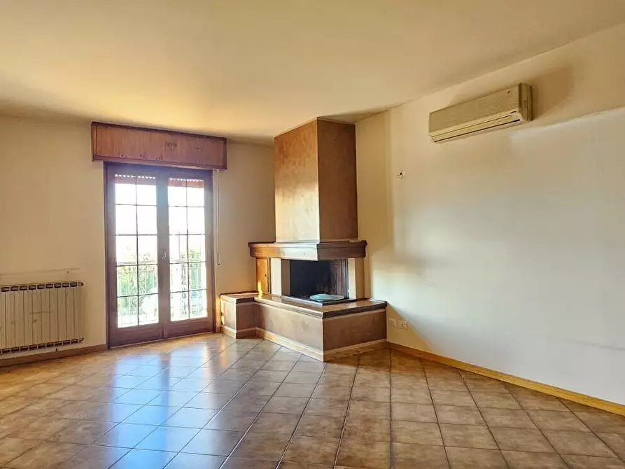 Immagine 11 di Quadrilocale in vendita  a Montirone