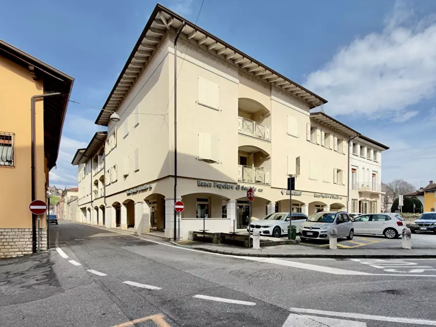 Immagine 8 di Trilocale in vendita  in Via Broli 45 a Rezzato