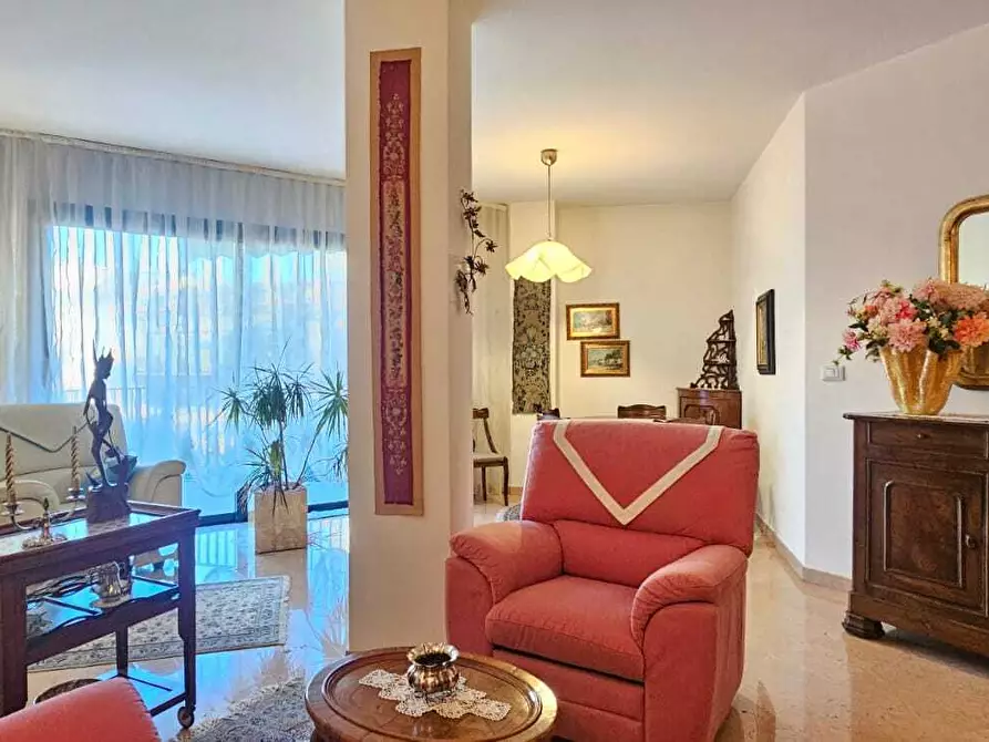 Immagine 10 di Trilocale in vendita  a Brescia