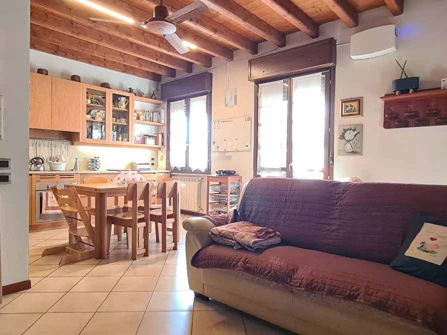 Immagine 4 di Trilocale in vendita  a Brescia