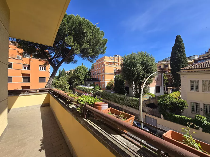 Immagine 30 di Pentalocale in affitto  in Via Francesco Denza 3 a Roma