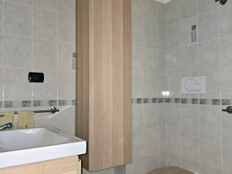 Immagine 14 di Trilocale in affitto  in Via Carmine Calò 18 a Roma