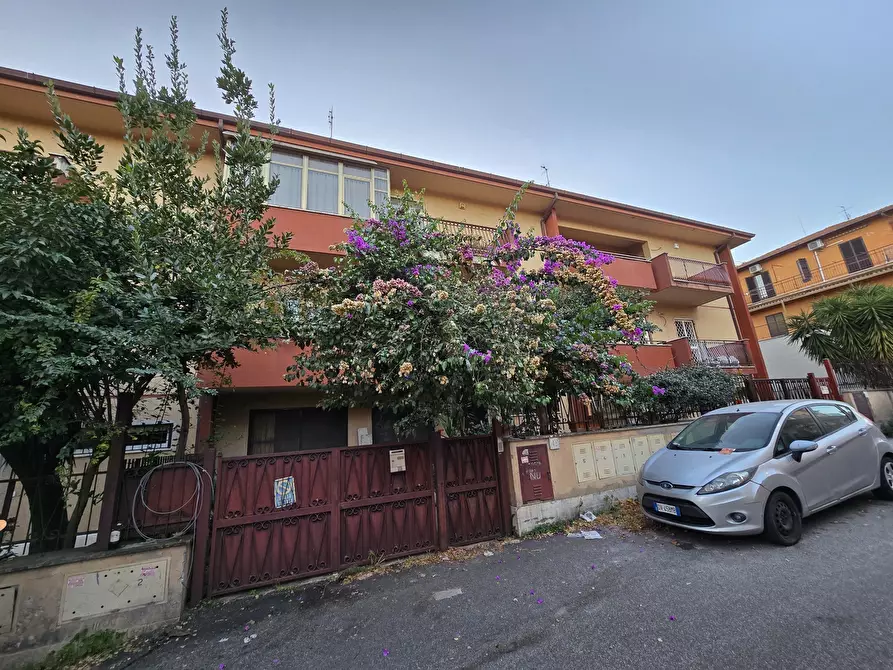 Immagine 1 di Villa in vendita  in Via di Aguzzano a Roma