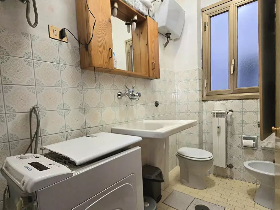 Immagine 19 di Quadrilocale in vendita  in Via Adolfo Albertazzi 92 a Roma