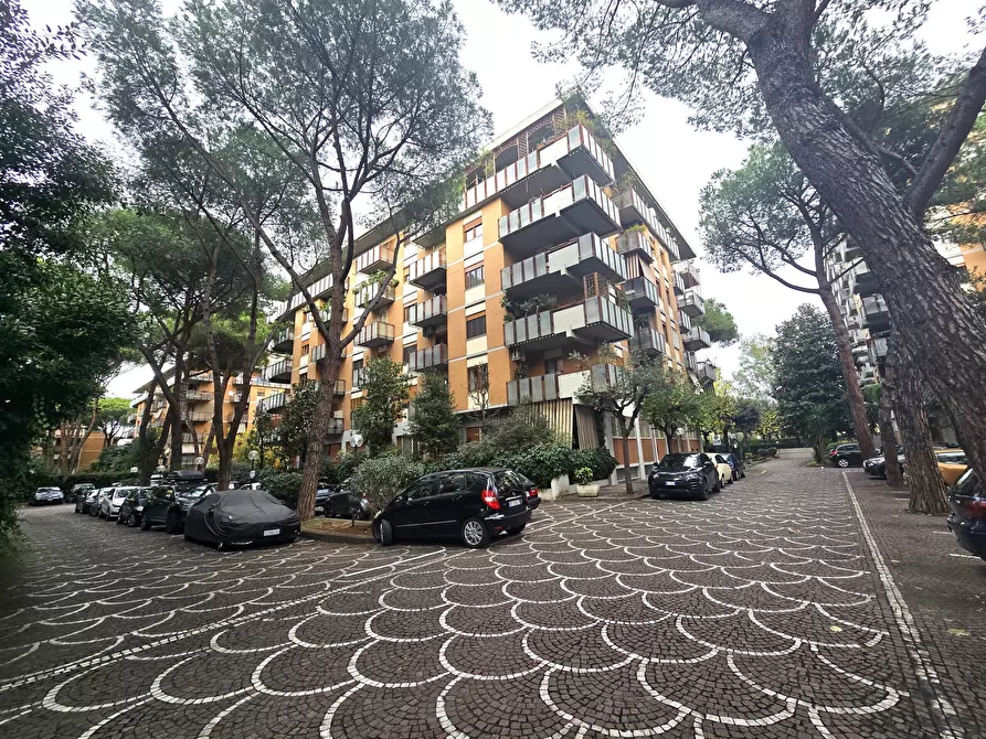 Immagine 12 di Magazzino in vendita  in Via Alessio Baldovinetti 83 a Roma