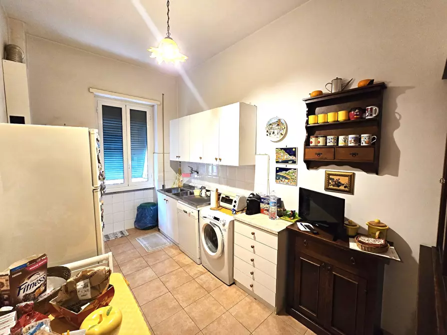 Immagine 16 di Quadrilocale in affitto  in Via Rodolfo LancianiVia Rodolfo lanciani 8 a Roma