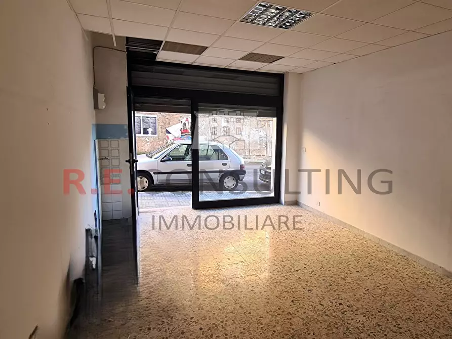 Immagine 7 di Garage in vendita  a Martina Franca