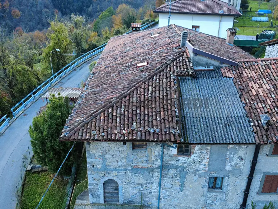 Immagine 26 di Rustico / casale in vendita  a Val Brembilla