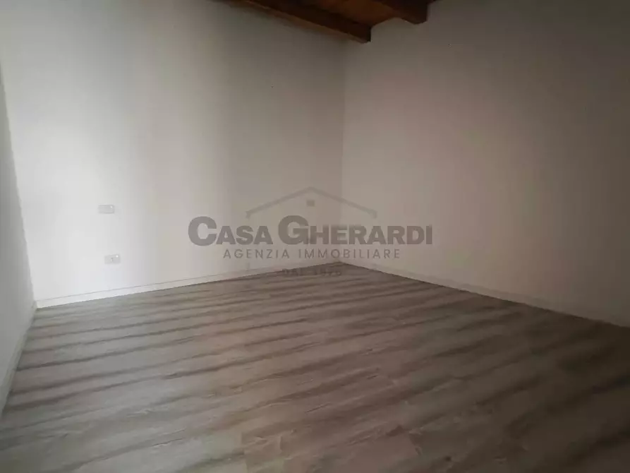 Immagine 6 di Bilocale in vendita  in Via Vittorio Emanuele II a Ponte San Pietro