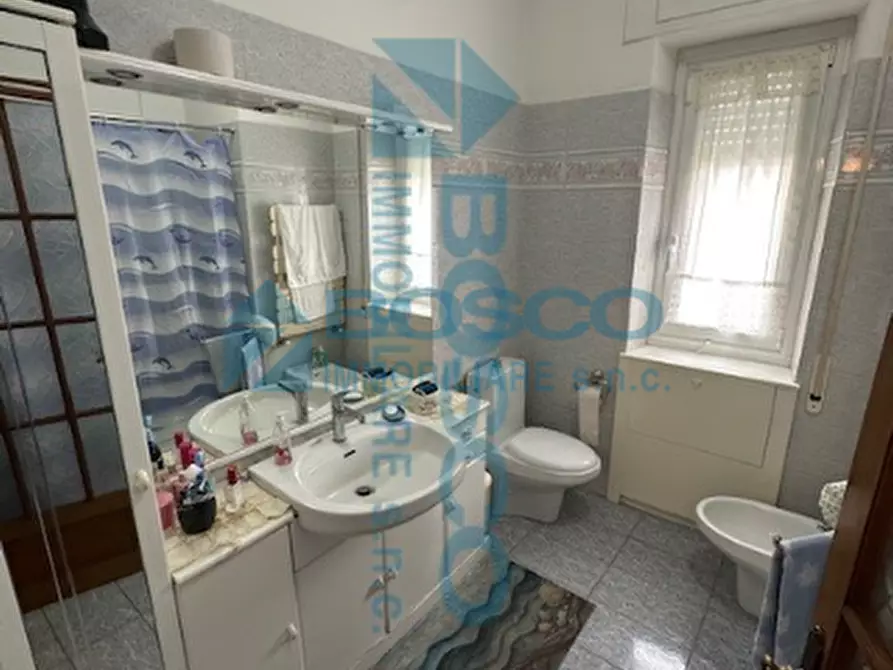 Immagine 19 di Pentalocale in vendita  in Via di Birano a La Spezia