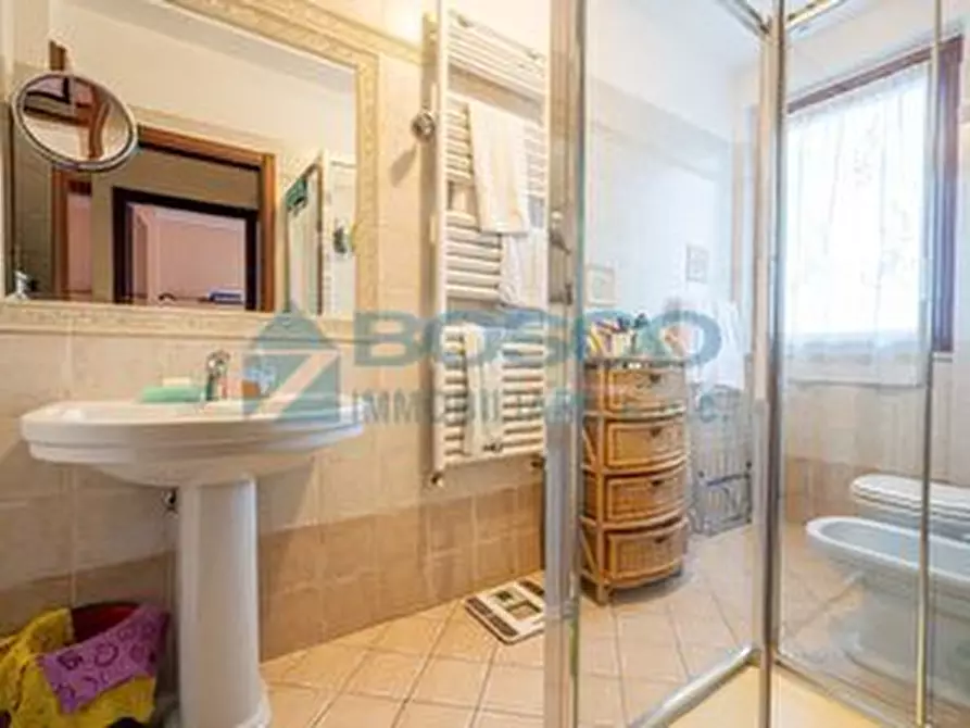 Immagine 10 di Pentalocale in vendita  in Via San Venerio a La Spezia