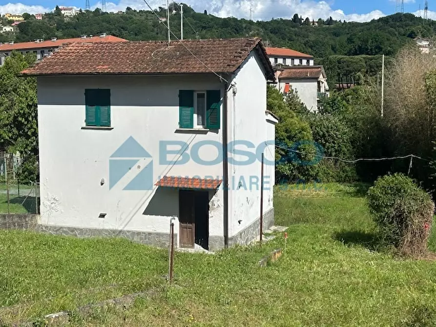Immagine 18 di Casa indipendente in vendita  in Via Val di Carrara a La Spezia