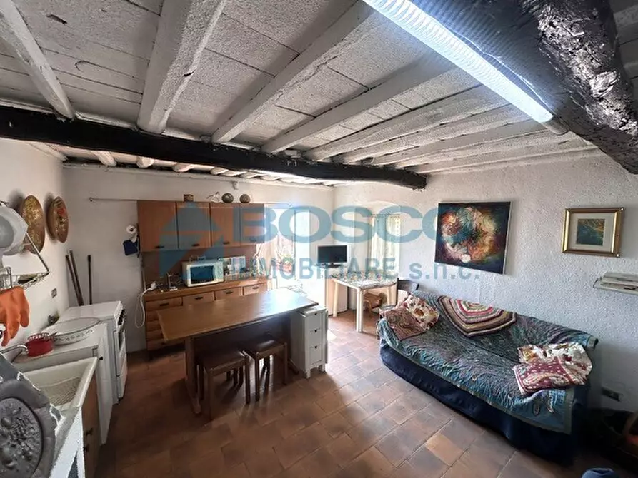 Immagine 8 di Trilocale in vendita  in Via Belvedere 17 a La Spezia