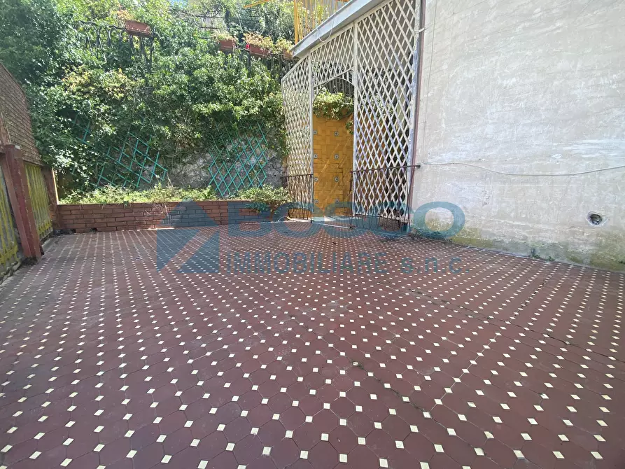 Immagine 1 di Pentalocale in vendita  a La Spezia