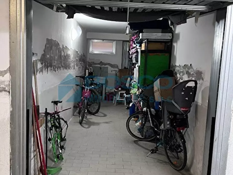 Immagine 17 di Quadrilocale in vendita  in Via Cesare Arzelà a Santo Stefano Di Magra