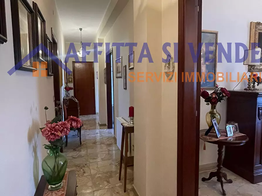 Immagine 20 di Pentalocale in vendita  in Via Sicilia 50 a Siracusa