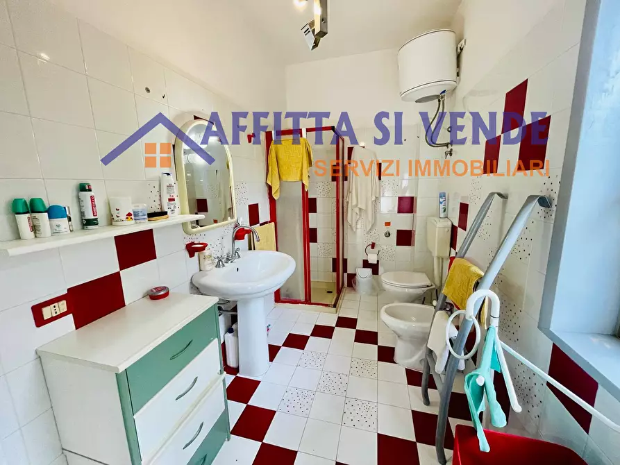 Immagine 17 di Quadrilocale in vendita  in VIA TERRANOVA 11 a Noto