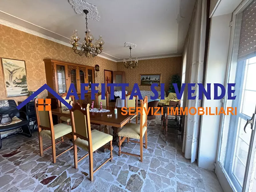 Immagine 5 di Pentalocale in vendita  in Viale dei Comuni 75 a Siracusa