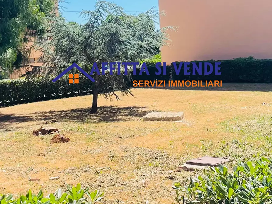 Immagine 3 di Pentalocale in vendita  in Via Peppino Impastato 15 a Siracusa