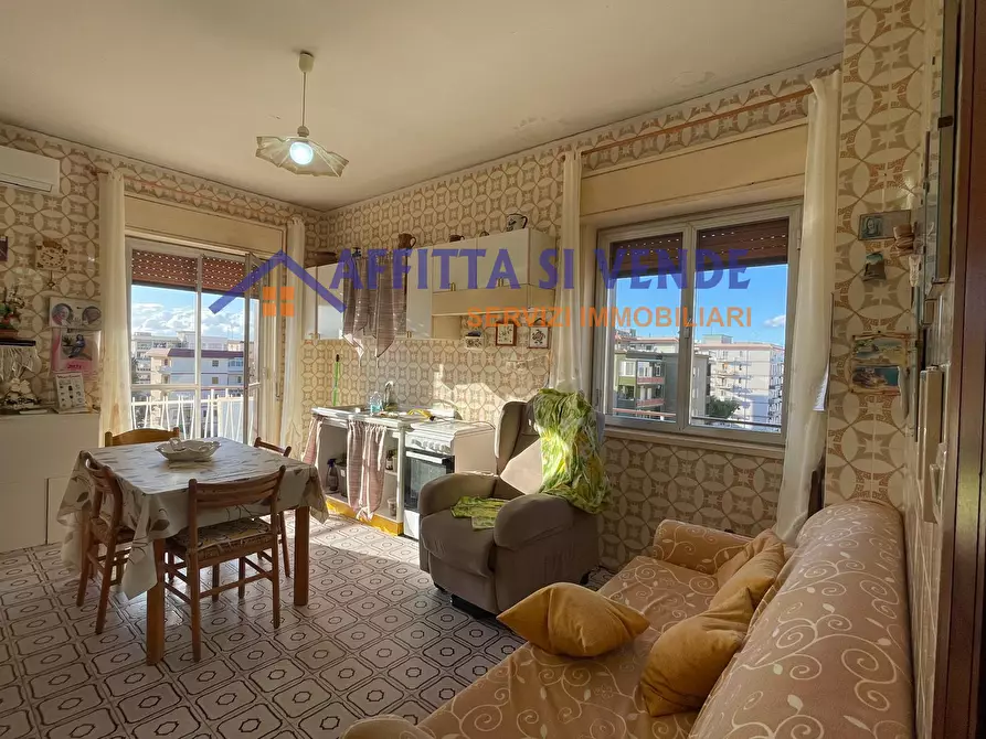 Immagine 2 di Pentalocale in vendita  in Via Paternò 81 a Siracusa