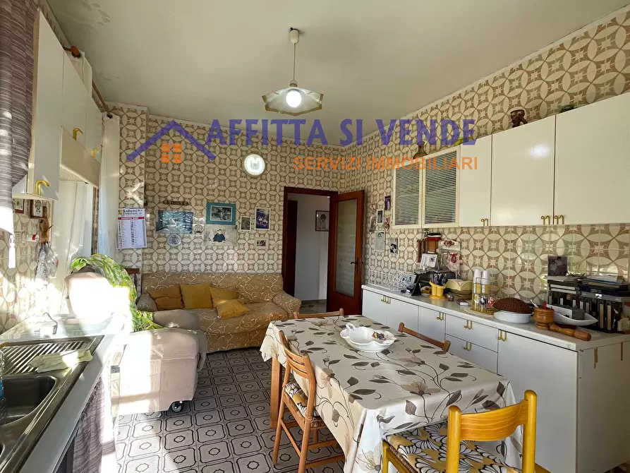 Immagine 3 di Pentalocale in vendita  in Via Paternò 81 a Siracusa