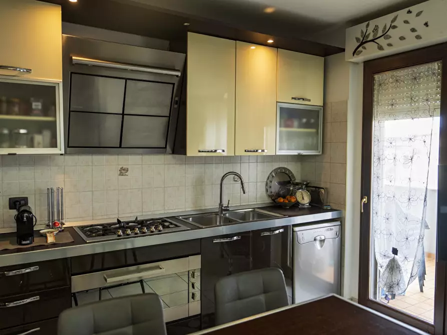 Immagine 8 di Trilocale in vendita  a Pescara