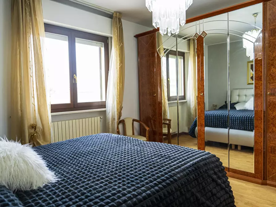 Immagine 13 di Trilocale in vendita  a Pescara