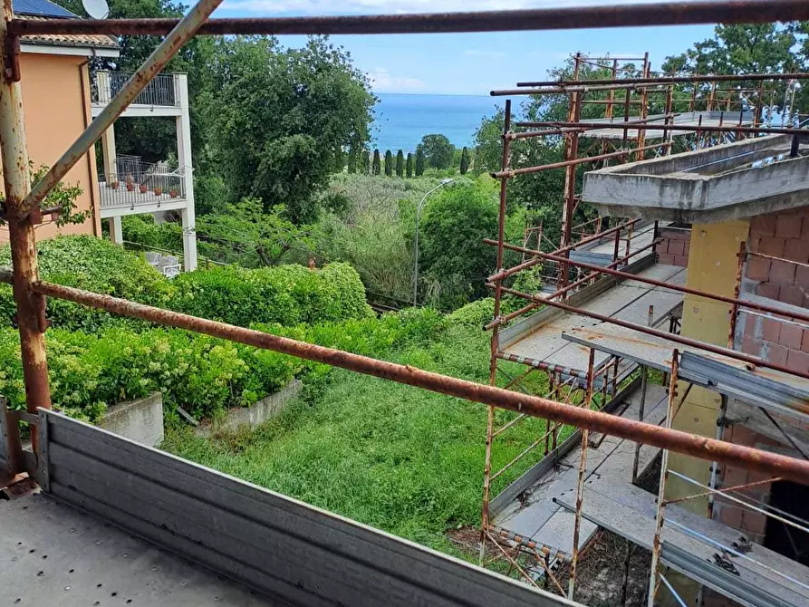 Immagine 5 di Villa in vendita  a Pescara