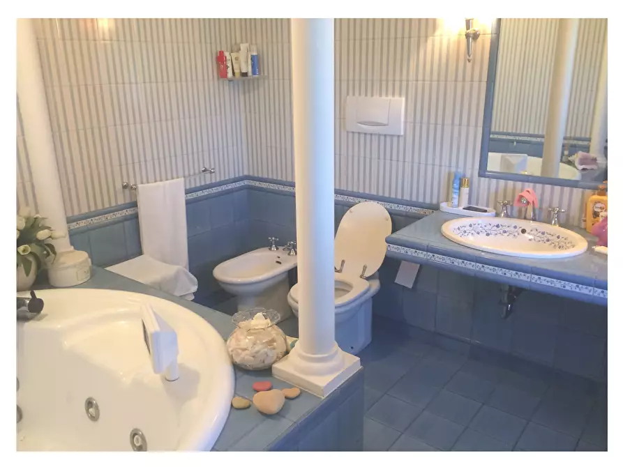 Immagine 12 di Quadrilocale in vendita  a Zoagli